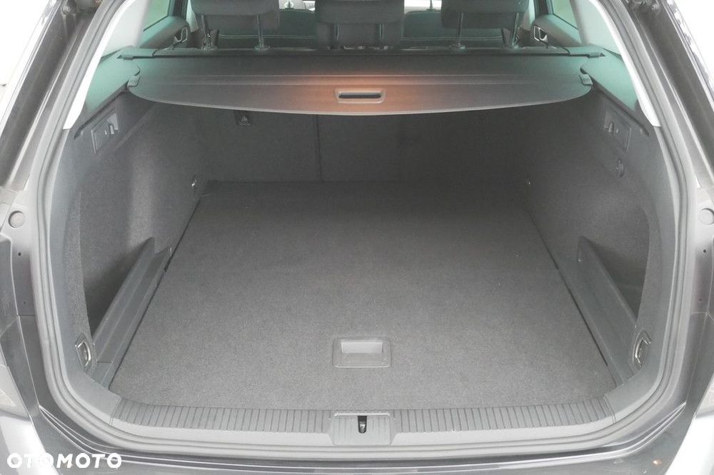 Volkswagen Passat Variant 1.5 TSI EVO Business DSG - 16