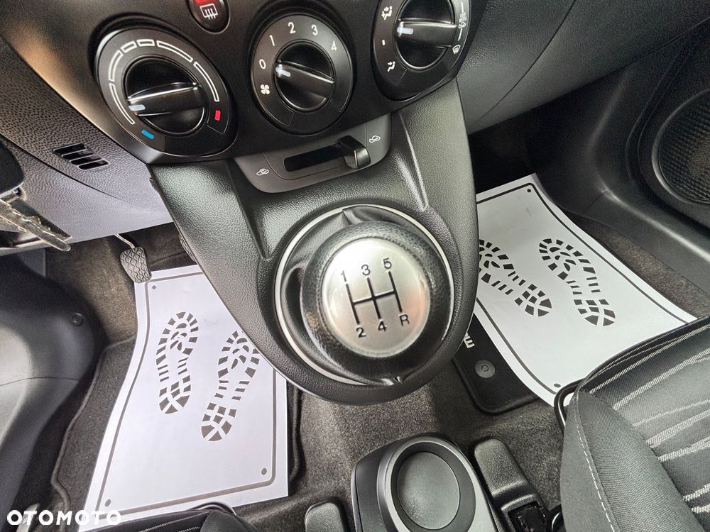 Mazda 2 1.3 Exclusive - 15