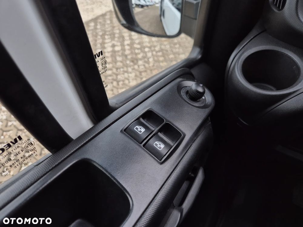 Iveco Daily 35S14, Brygadówka 7-os, 3,42m x 2,07m - 7