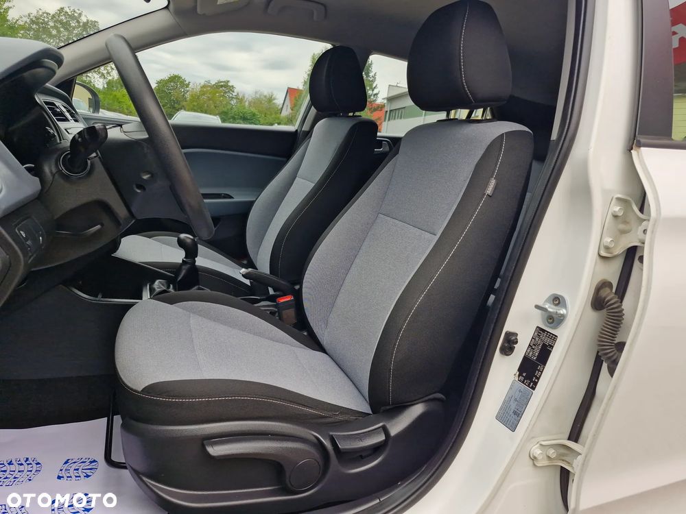 Hyundai i20 1.25 Classic + - 13
