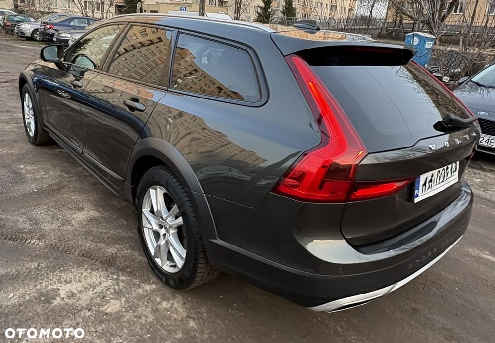 Volvo V90 D5 SCR AWD Momentum - 12