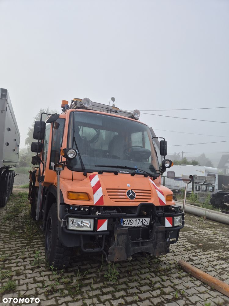 Unimog U 300 - 2
