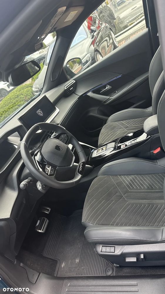 Peugeot 2008 PureTech mHEV GT Exclusive e-DCS6 - 10