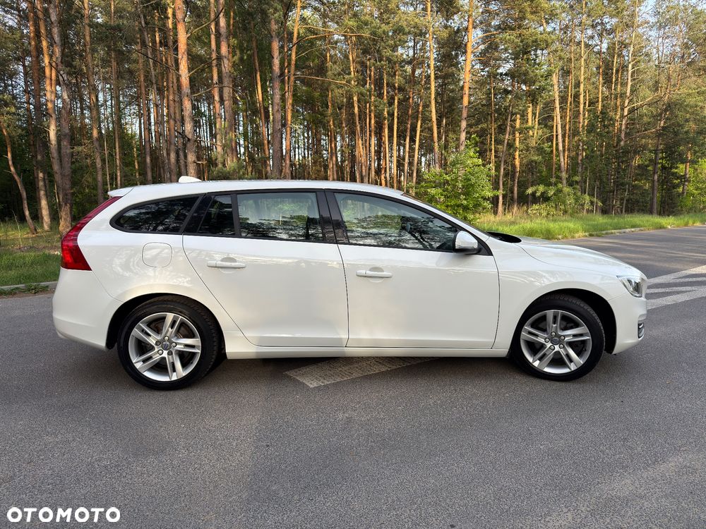 Volvo V60 D3 Drive-E Kinetic - 10