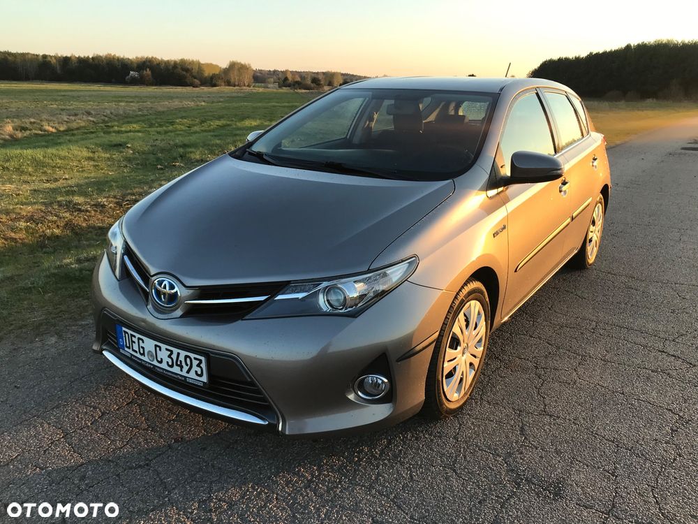 Toyota Auris - 1