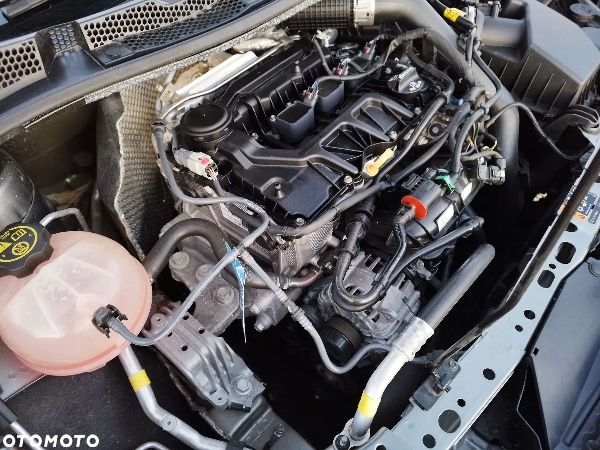 Opel Astra 1.2 Turbo Start/Stop Sports Tourer Edition - 30