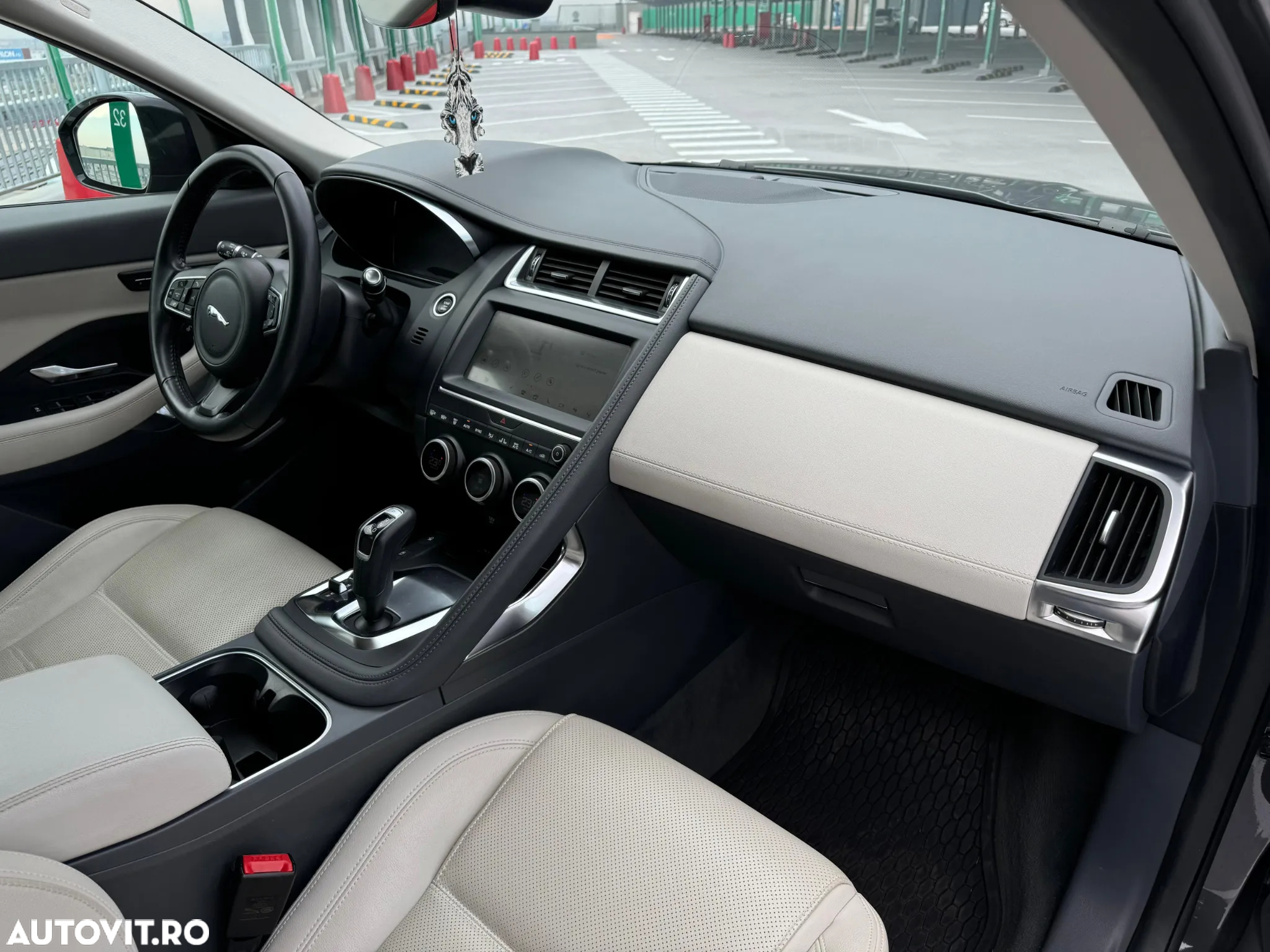 Jaguar E-Pace D150 AWD SE - 24