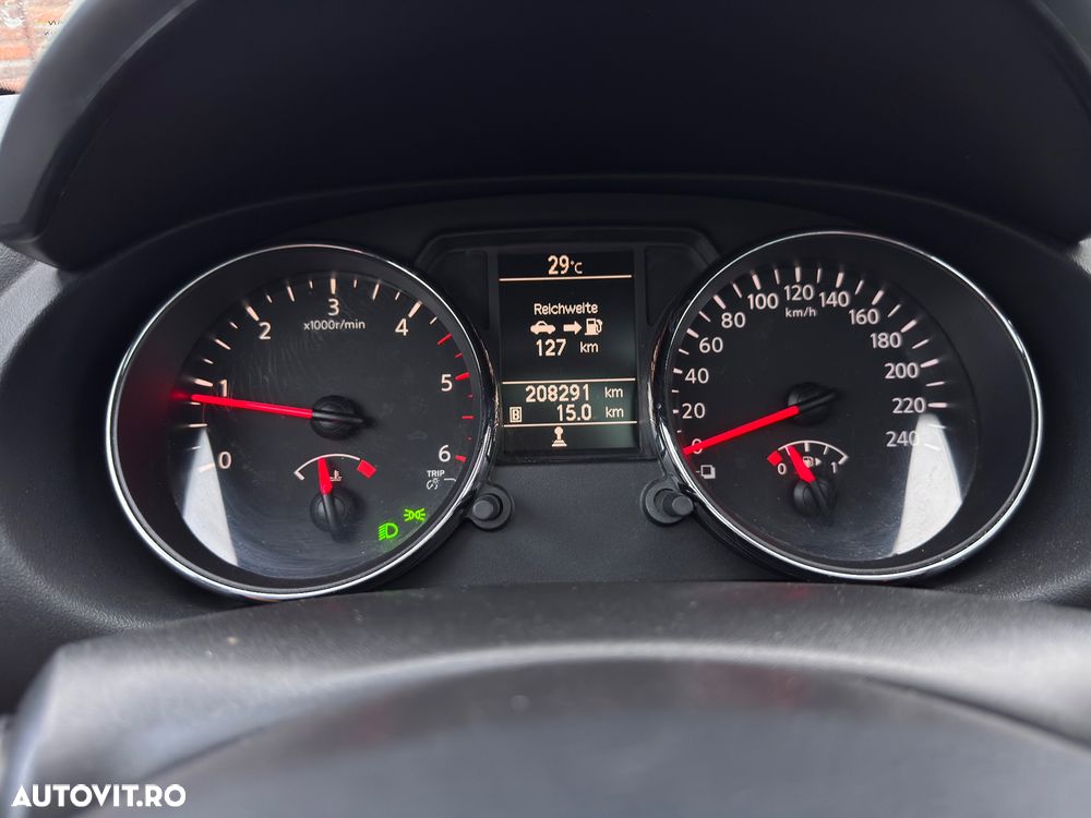 Nissan Qashqai+2 - 15