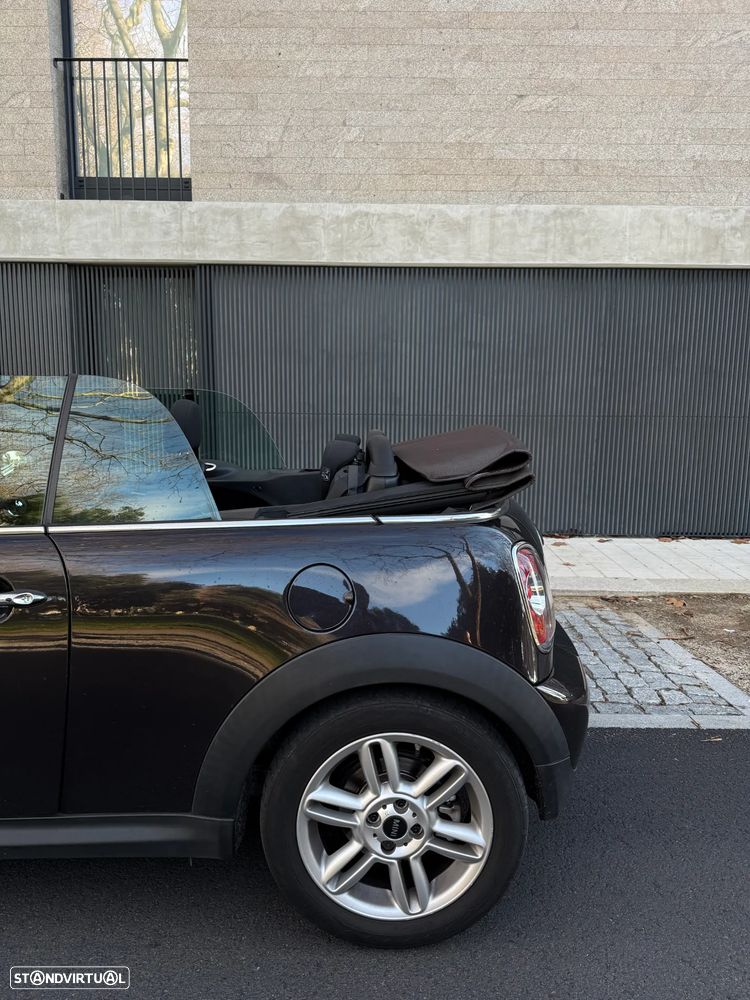 MINI Cabrio Cooper D - 4