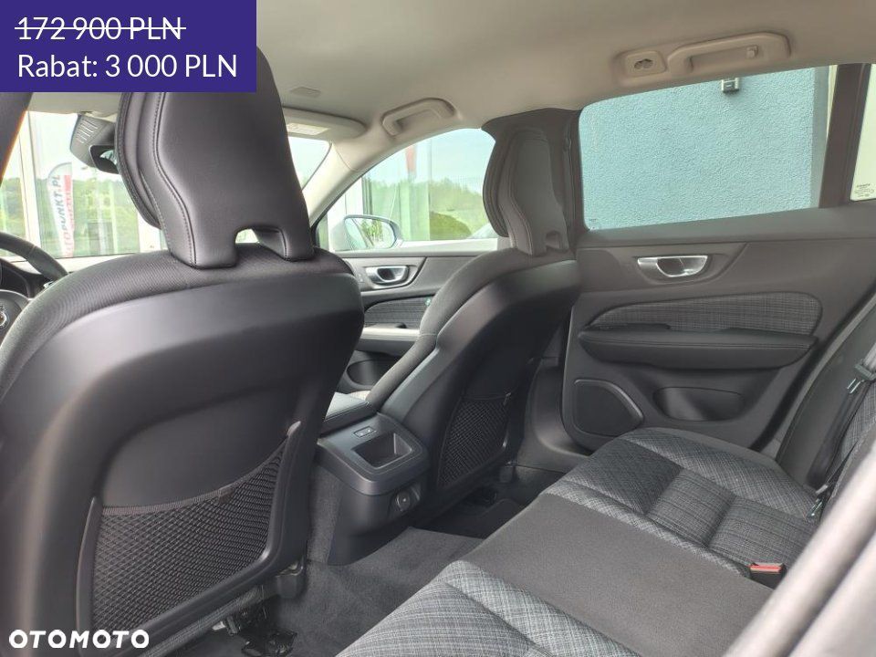 Volvo V60 Cross Country - 11