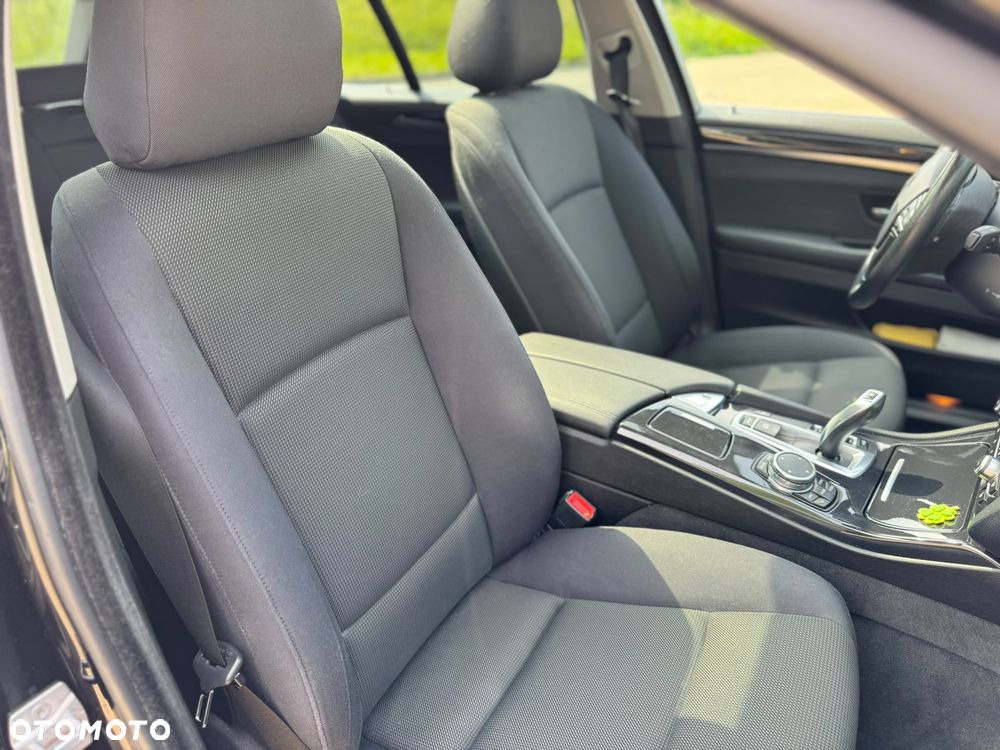 BMW Seria 5 530d Sport-Aut Luxury Line - 20
