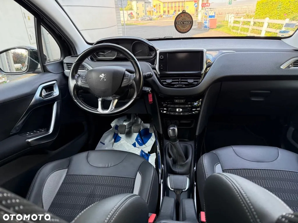 Peugeot 2008 BlueHDi 100 STOP & START Allure - 10