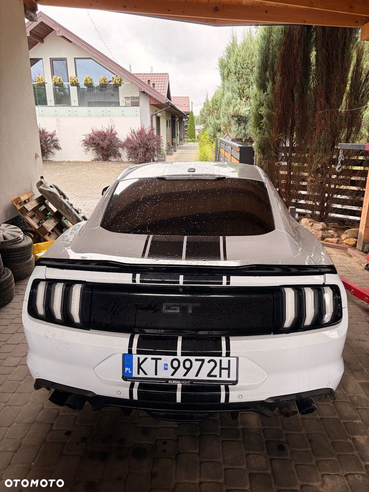 Ford Mustang 5.0 V8 GT - 6