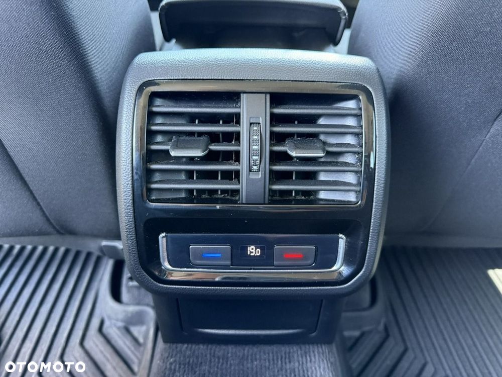 Volkswagen Passat Variant 2.0 TDI BMT Comfortline DSG - 17