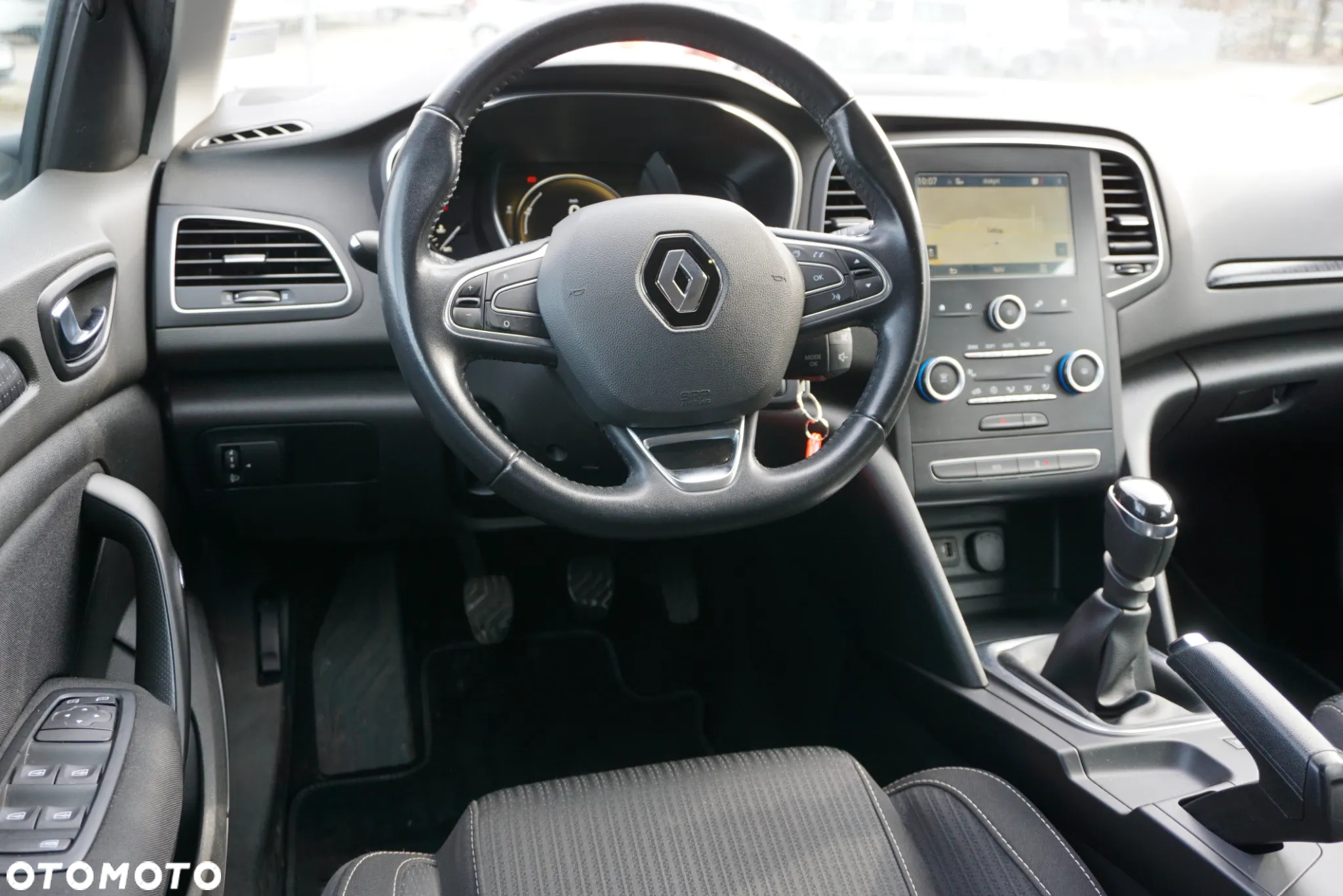 Renault Megane Grandtour ENERGY TCe 100 INTENS - 11