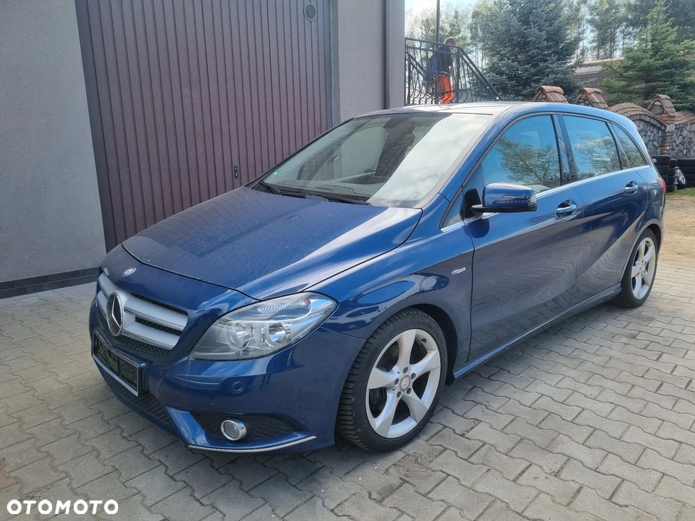 Mercedes-Benz Klasa B 180 CDI (BlueEFFICIENCY) - 23