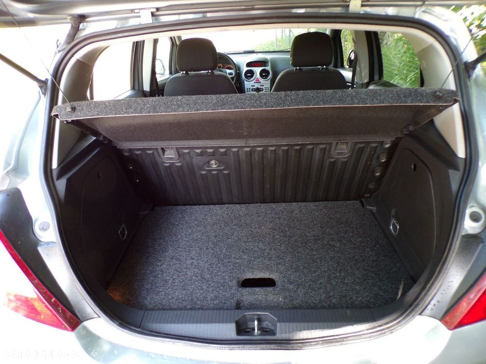 Opel Corsa - 18