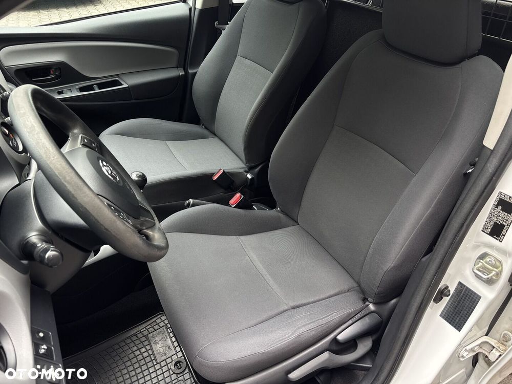 Toyota Yaris - 14