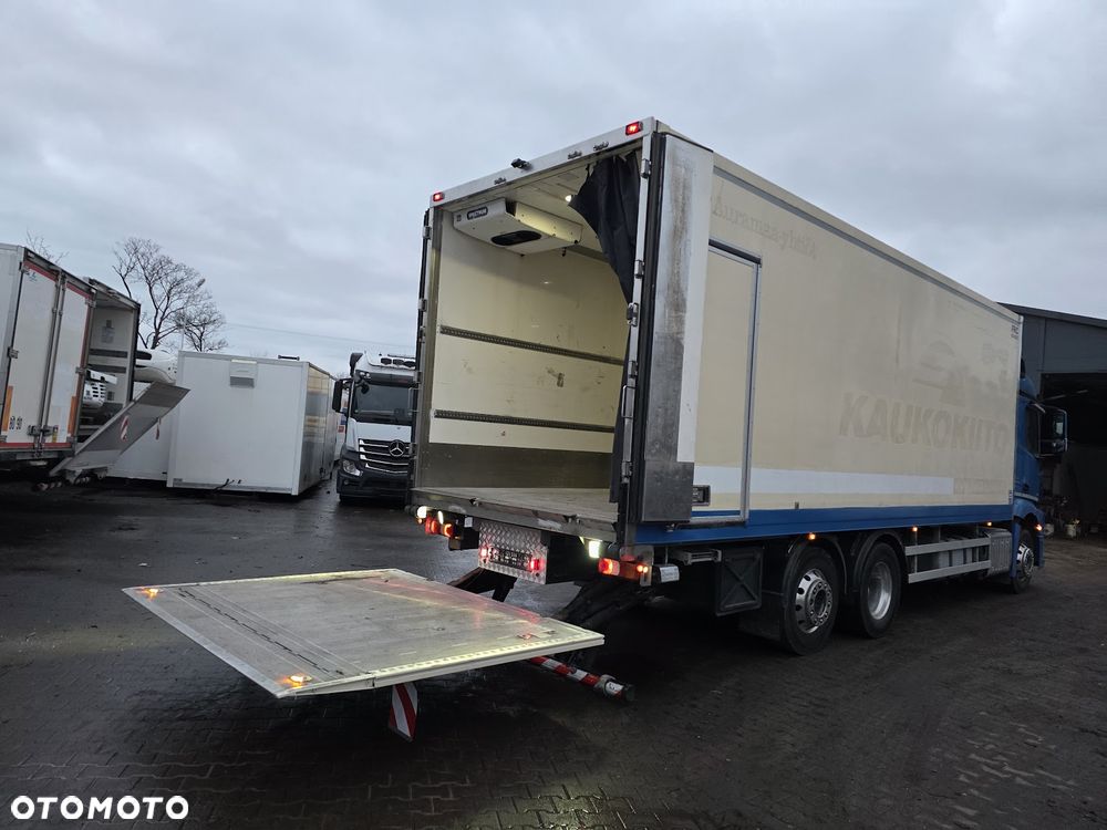 Mercedes-Benz ACTROS 25.45 ; 25.51 ; chłodnia * izoterma * hakówka * przewierty sterowane * - 20