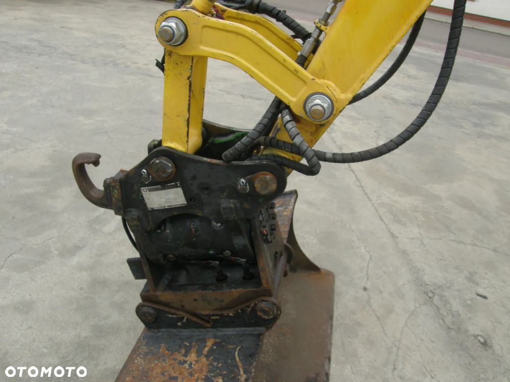 Komatsu PC26MR-3 2018rok szybkozłącze uchylne hydrauliczne sprowadzona - 17