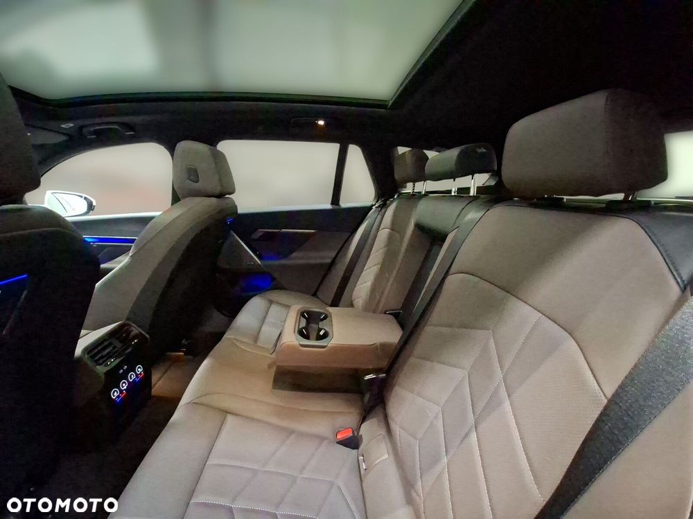 BMW Seria 5 - 18