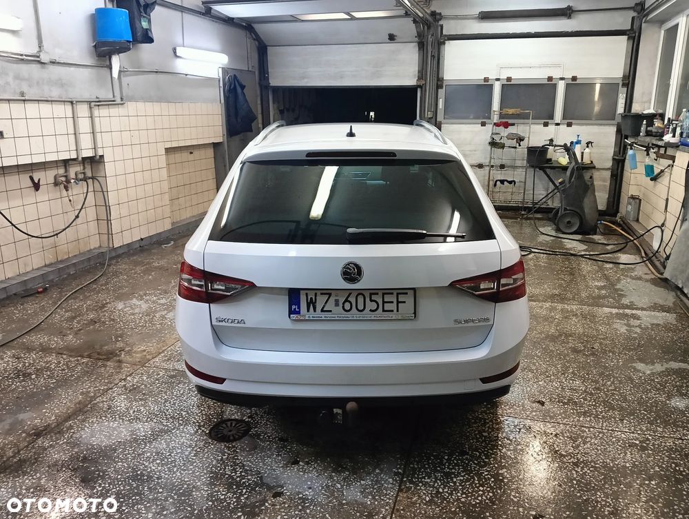 Skoda Superb 1.8 TSI Ambition - 13