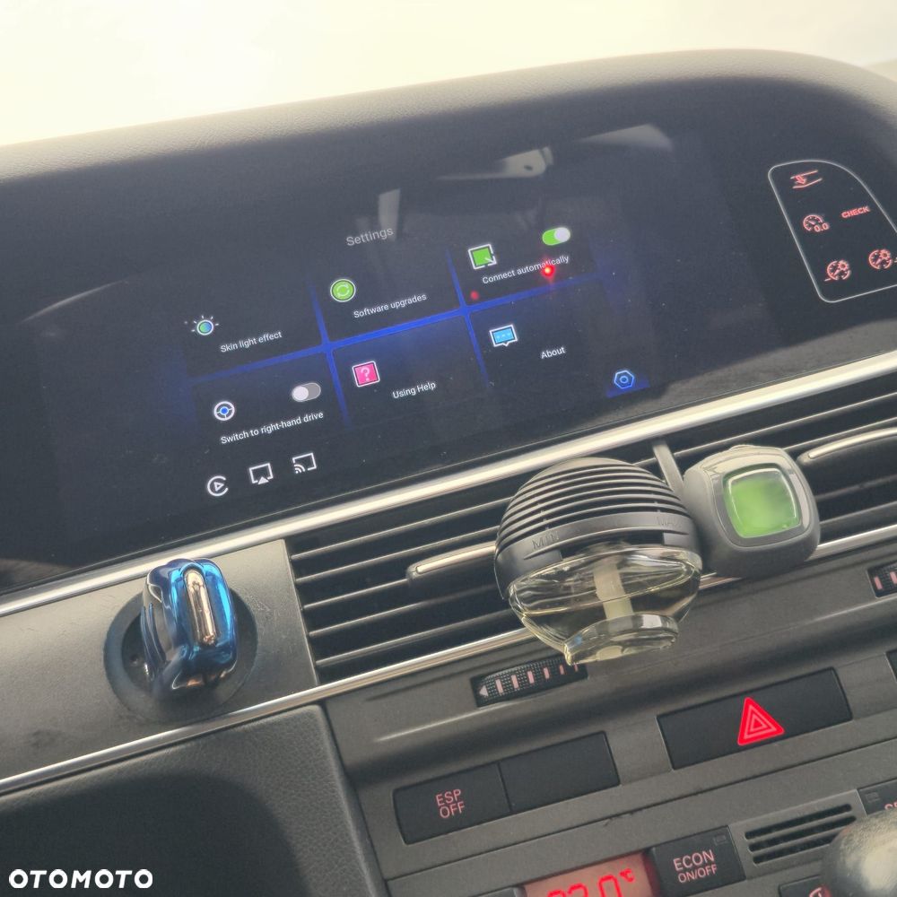 Audi A6 Avant - 33