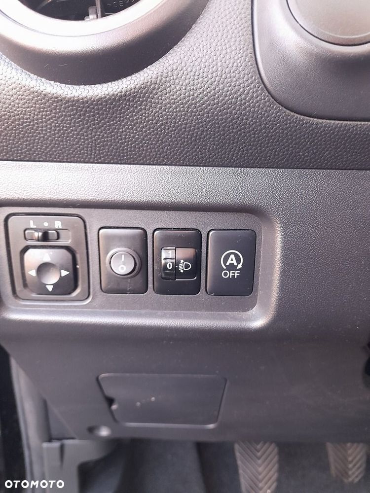 Mitsubishi Space Star - 12