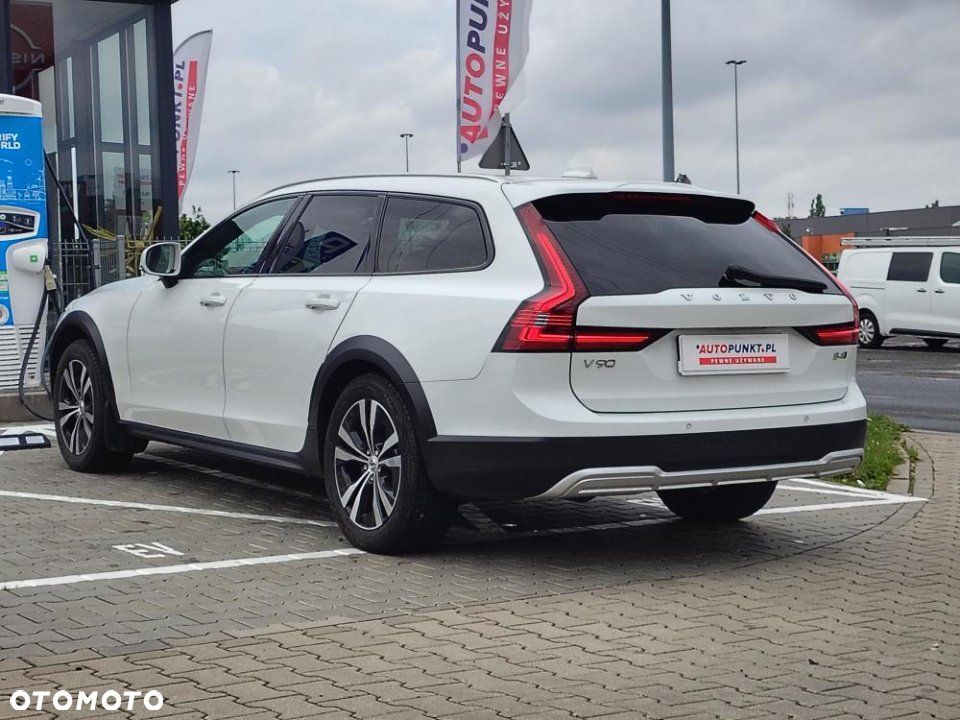 Volvo V90 Cross Country - 7