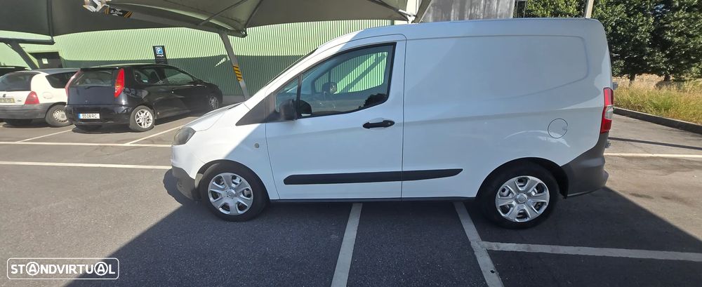 Ford Courier - 1