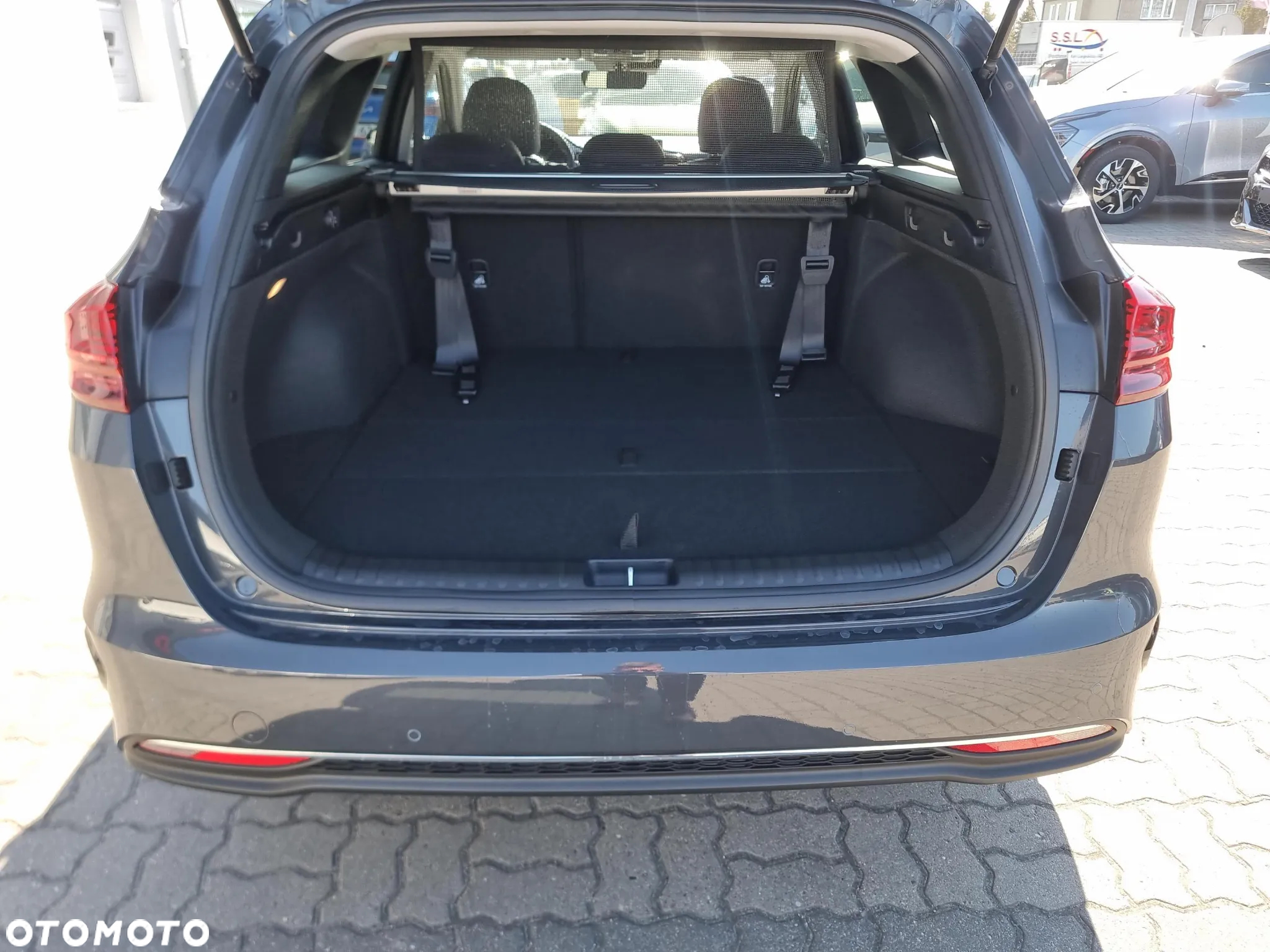 Kia Ceed 1.5 T-GDI Tribute DCT - 11
