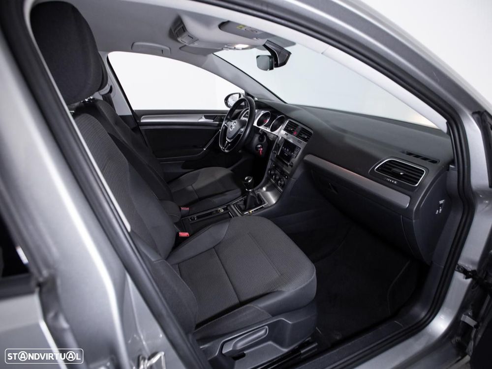 VW Golf - 10