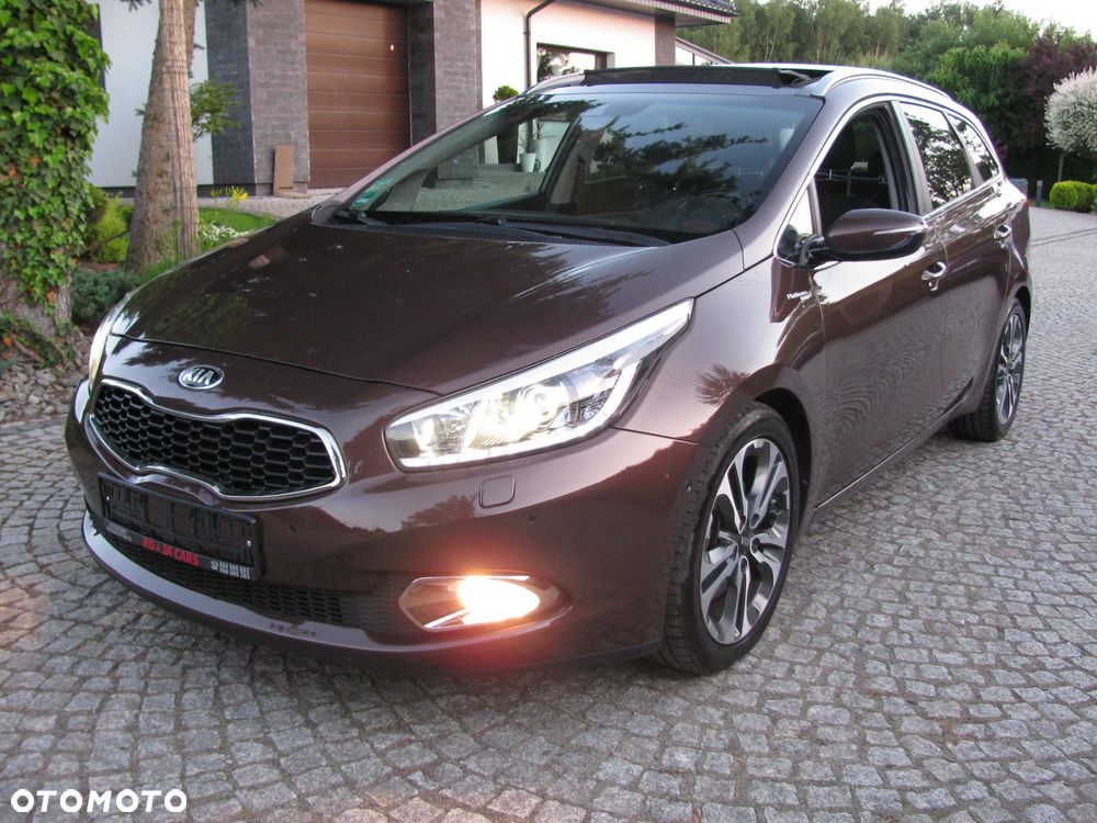 Kia Ceed 1.6 GDI DCT Platinum Edition - 37