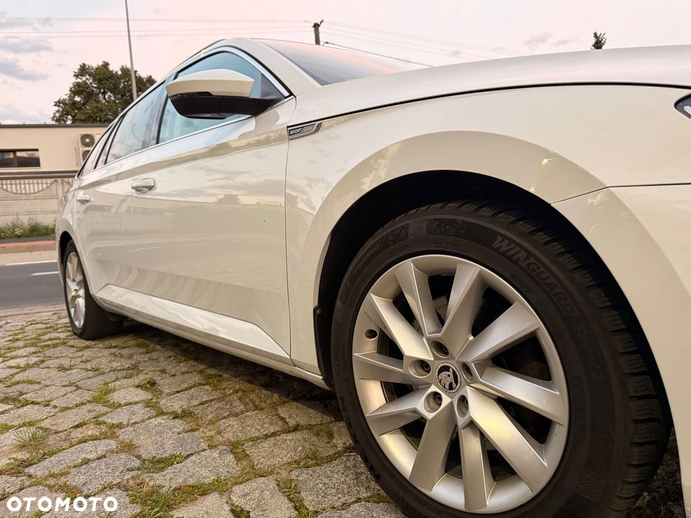 Skoda Superb 2.0 TDI Ambition DSG - 16