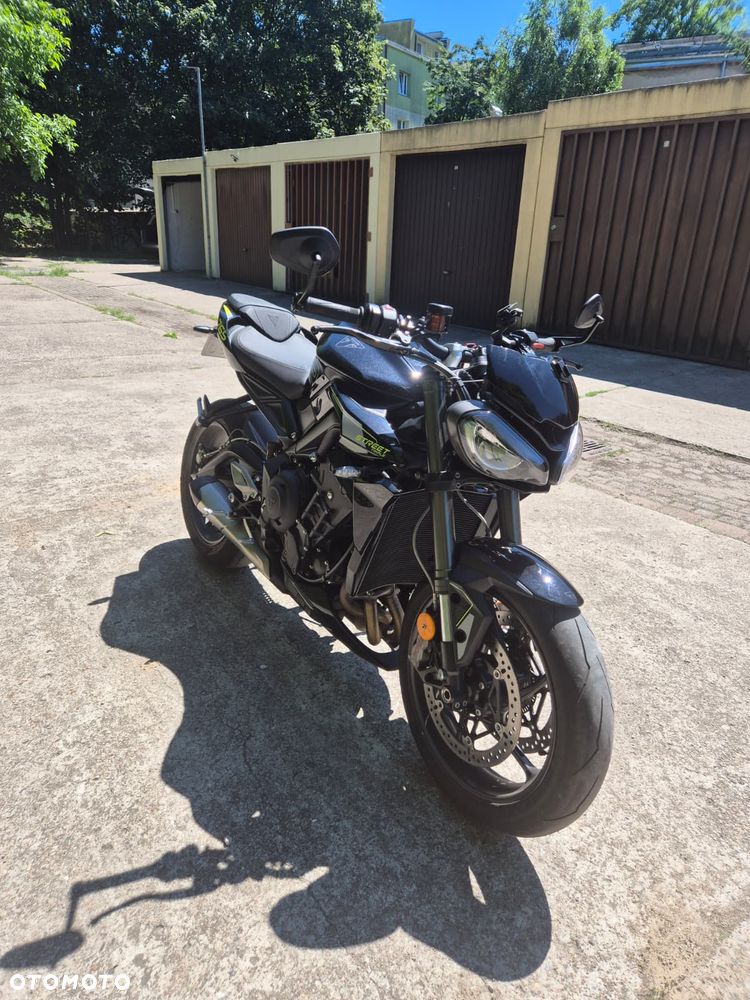 Triumph Street Triple - 6