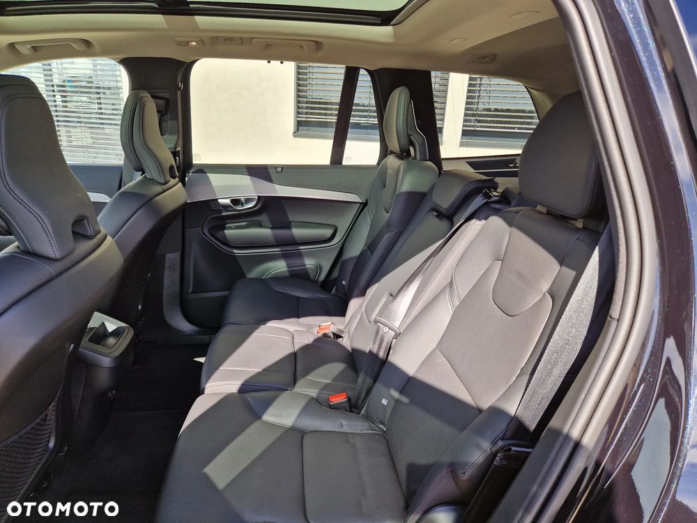 Volvo XC 90 B5 D AWD Plus Bright - 19