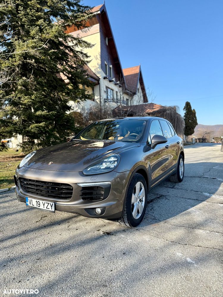 Porsche Cayenne - 23