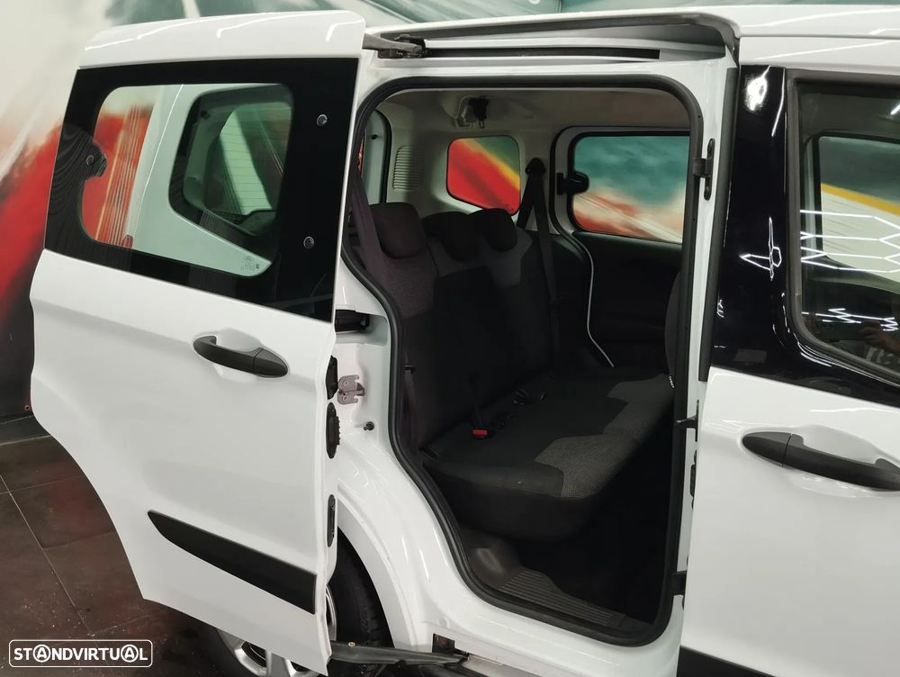 Ford Tourneo Courier 1.0 EcoBoost Ambiente - 8