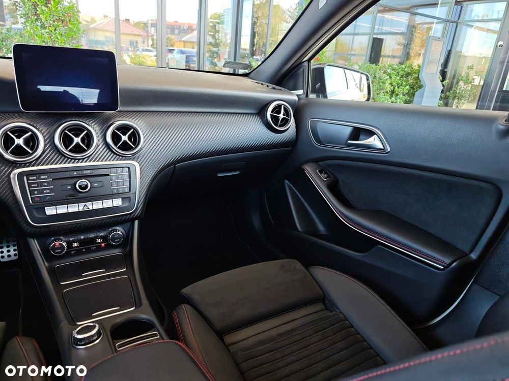 Mercedes-Benz Klasa A 200 7G-DCT AMG Line - 15