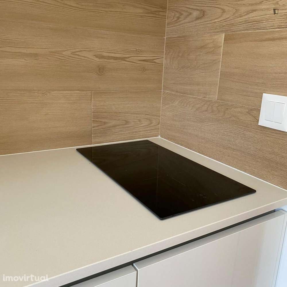 Estúdio - localizado em Cidral Coimbra - Grande imagem: 4/10