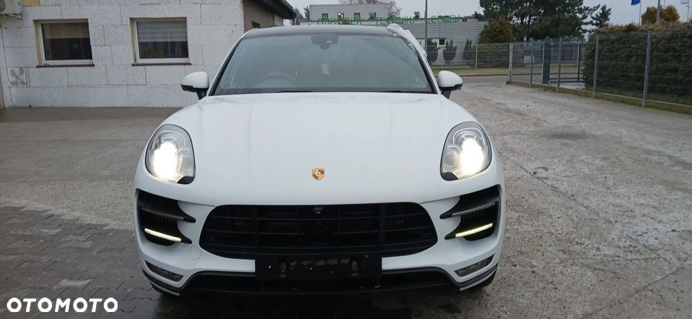 Porsche Macan Turbo PDK - 2