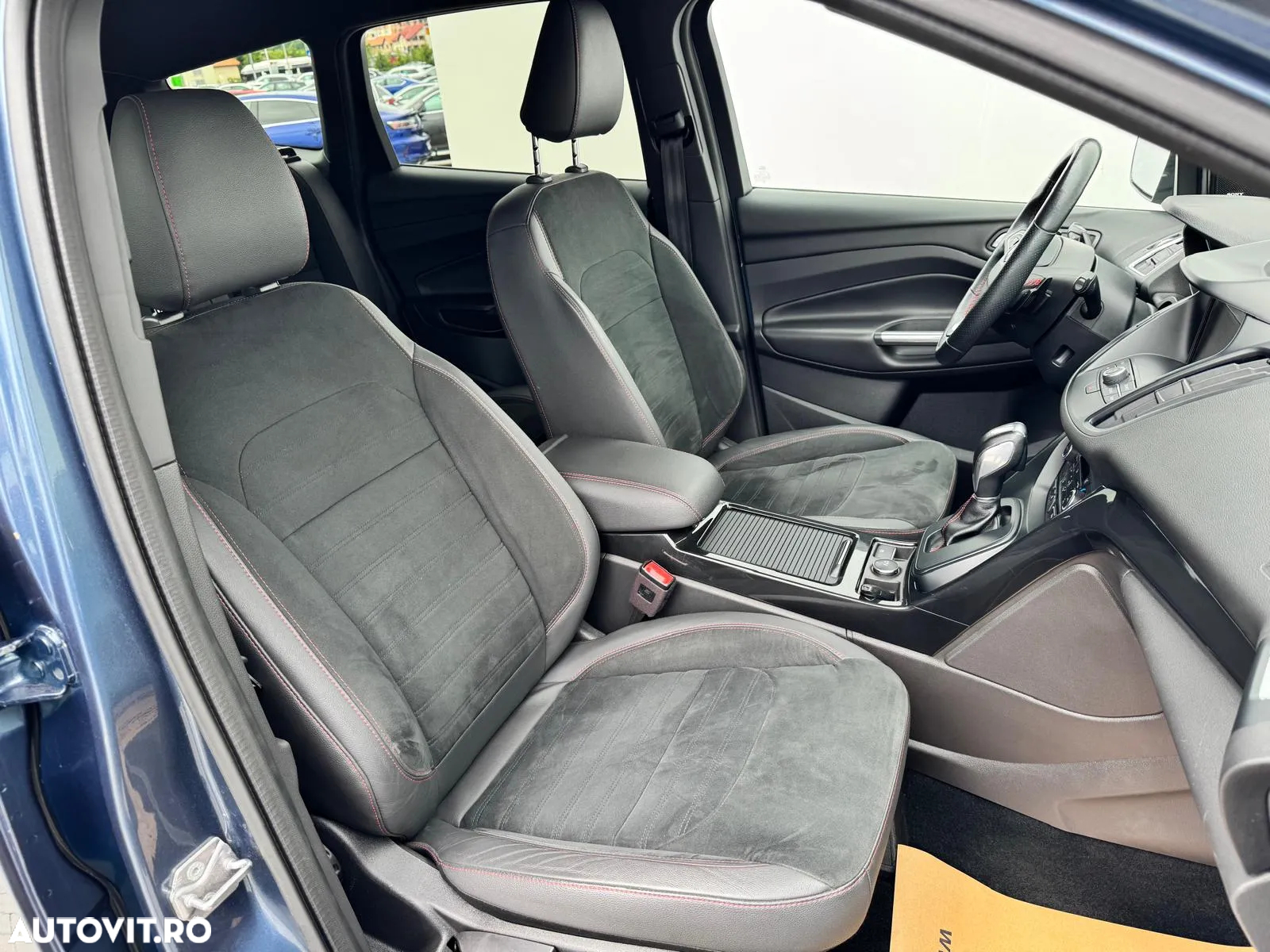Ford Kuga 2.0 TDCi 4WD Powershift ST-Line - 18