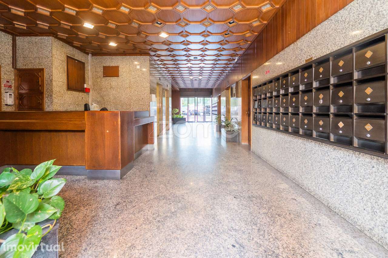 Apartamento T3 de Luxo c/ Vista Panorâmica Exclusiva - Laranjeiras - Grande imagem: 3/55