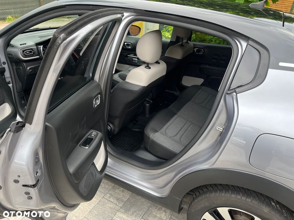 Citroën C3 1.2 PureTech Shine EAT6 - 13
