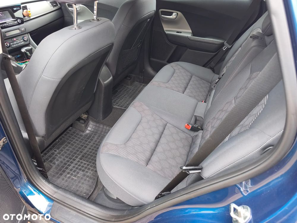 Kia Niro 1.6 GDI Hybrid L - 10