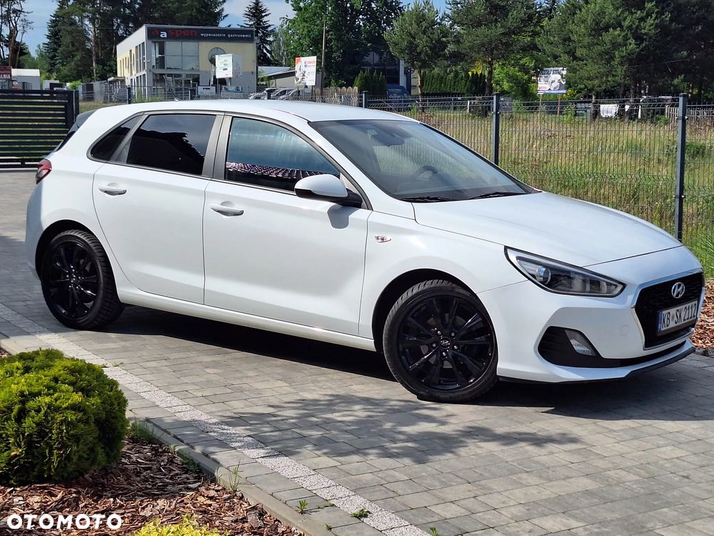 Hyundai i30 1.4 Trend - 12