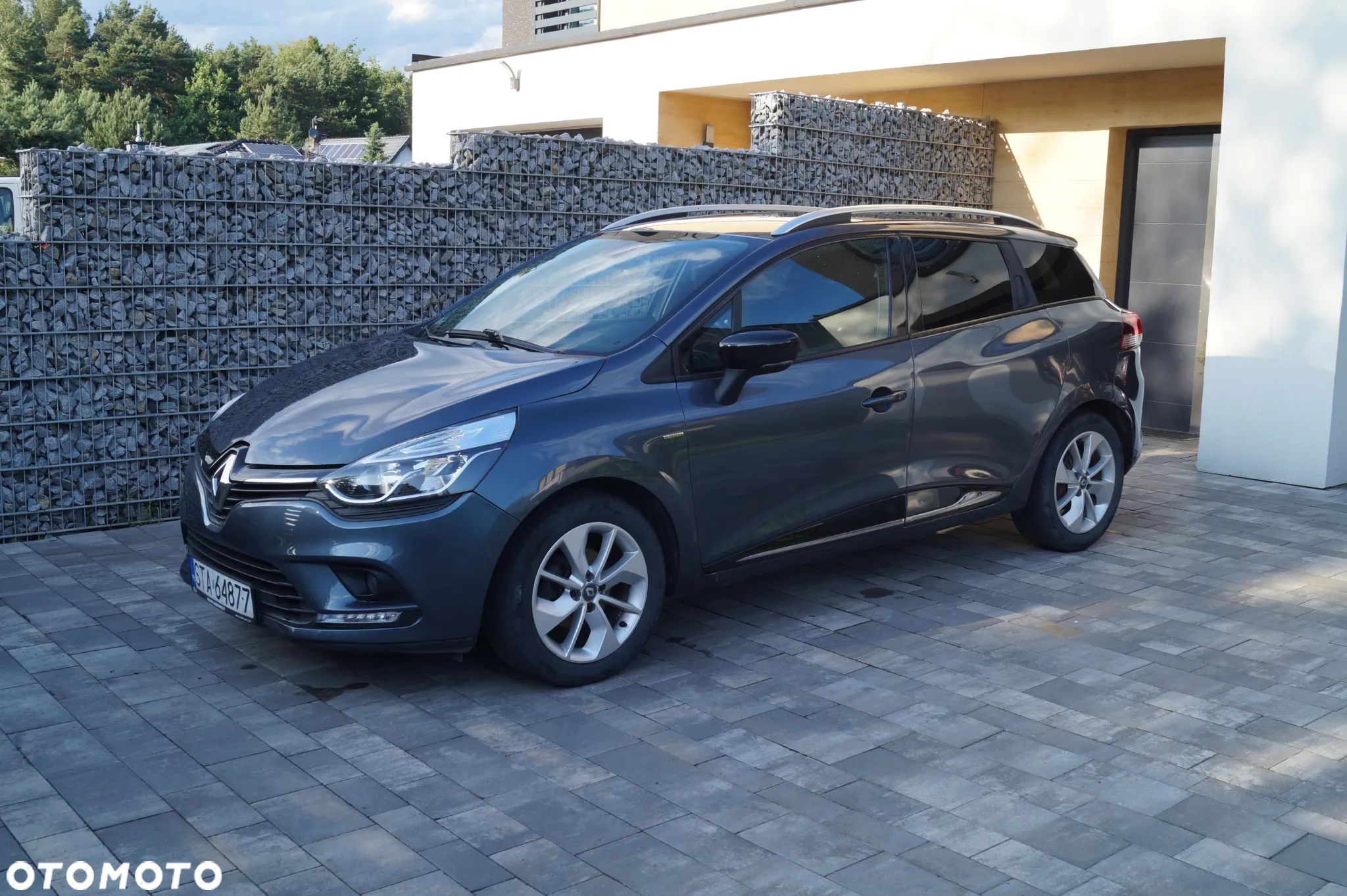 Renault Clio 1.2 16V Limited Plus - 1