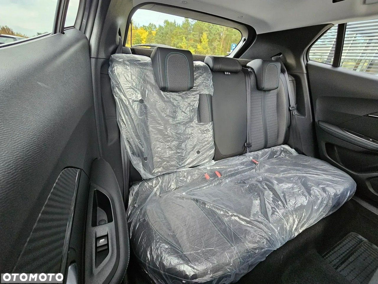 Peugeot 2008 e-2008 Allure Pack - 3