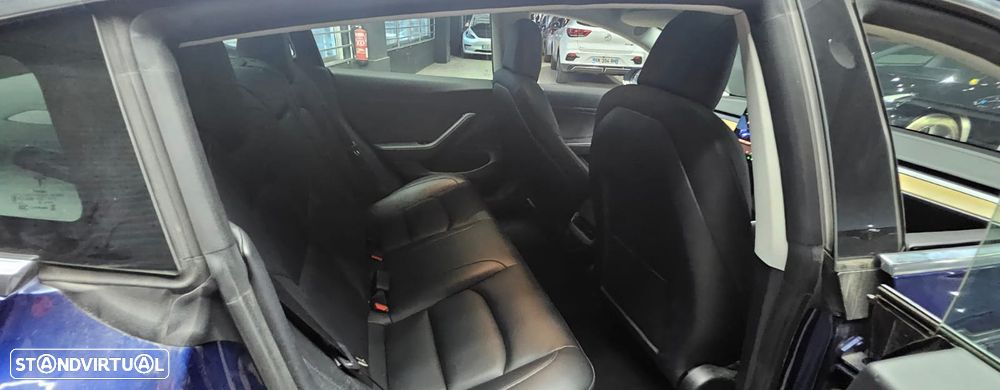 Tesla Model 3 - 29