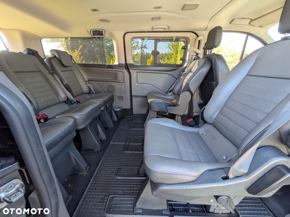 Ford Tourneo Custom 2.0 EcoBlue L2 Titanium SelectShift - 33